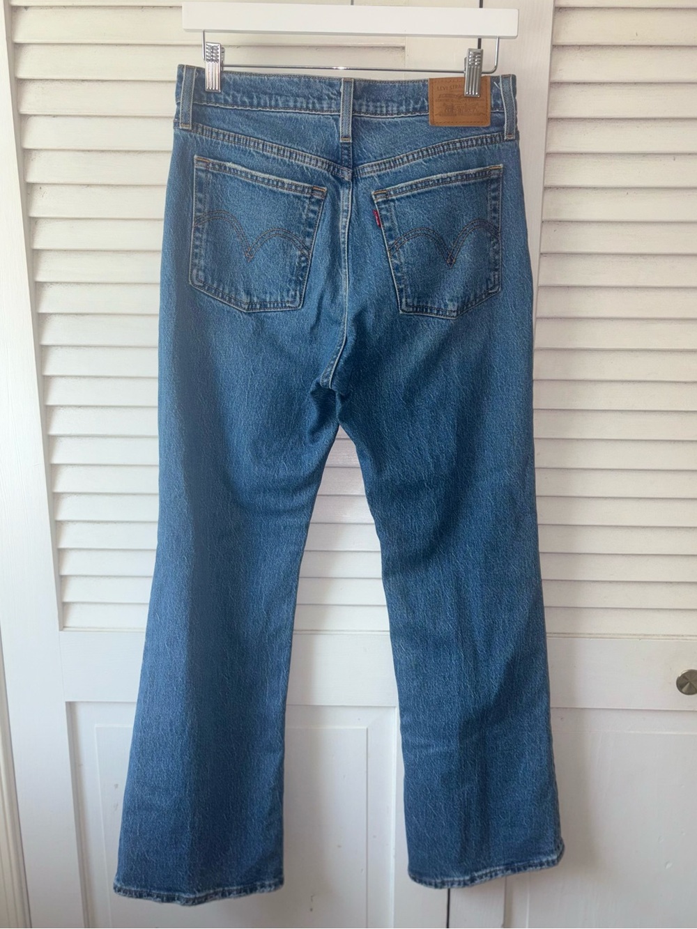 Levi’s Premium Wedgie Bootcut Jeans 28 High Rise Medium Wash 30 Inseam - Picture 4 of 9
